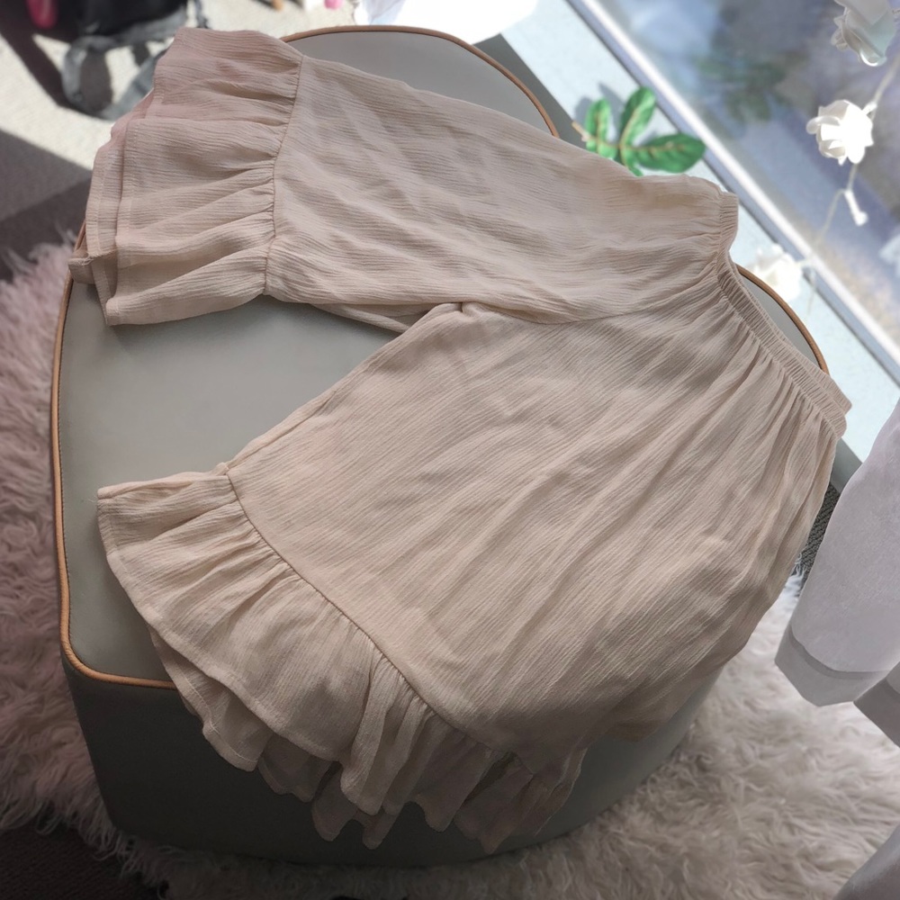 Simply Chic Top - Picture 2 of 3
